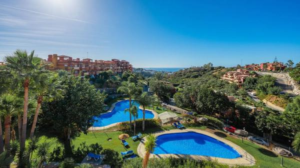Mansarda na sprzedaż w Lugar Urbanizacion la Reserva de Marbella, Marbella thumbnail 1