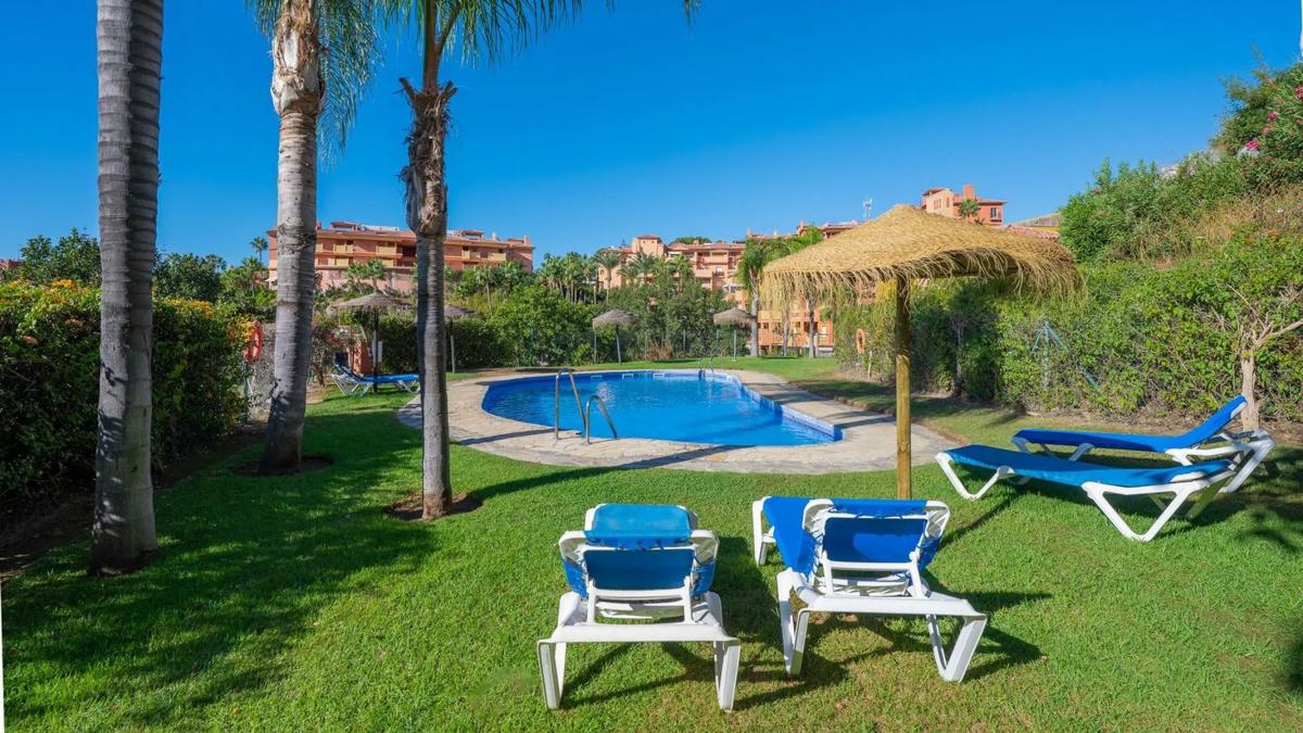Venta de ático en  Lugar Urbanizacion la Reserva de Marbella, Marbella photo 5