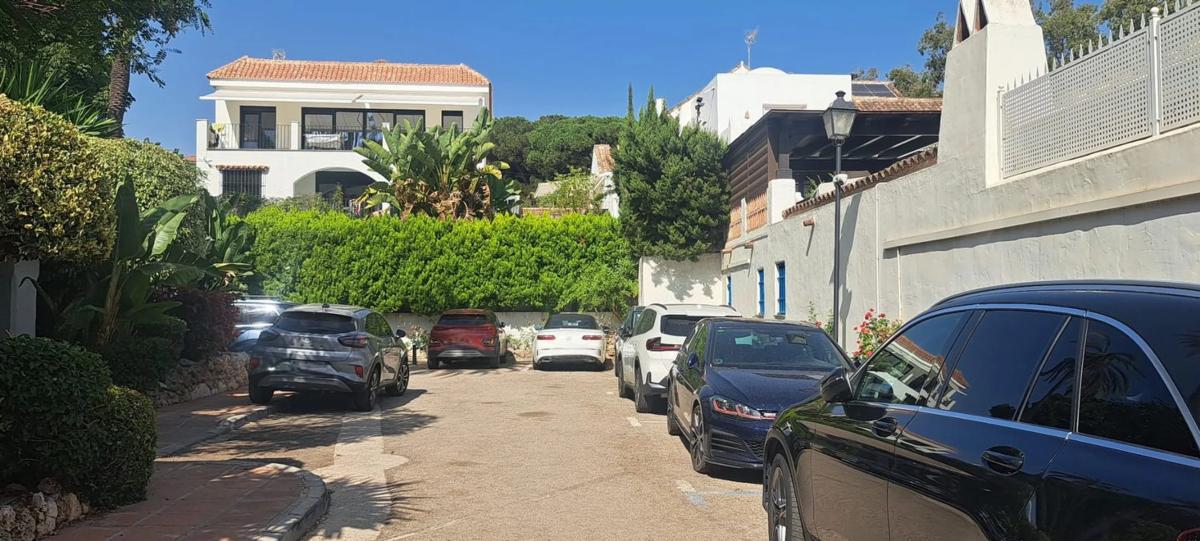 Sale of apartment in Avenida de Mencey, Marbella
photo 5