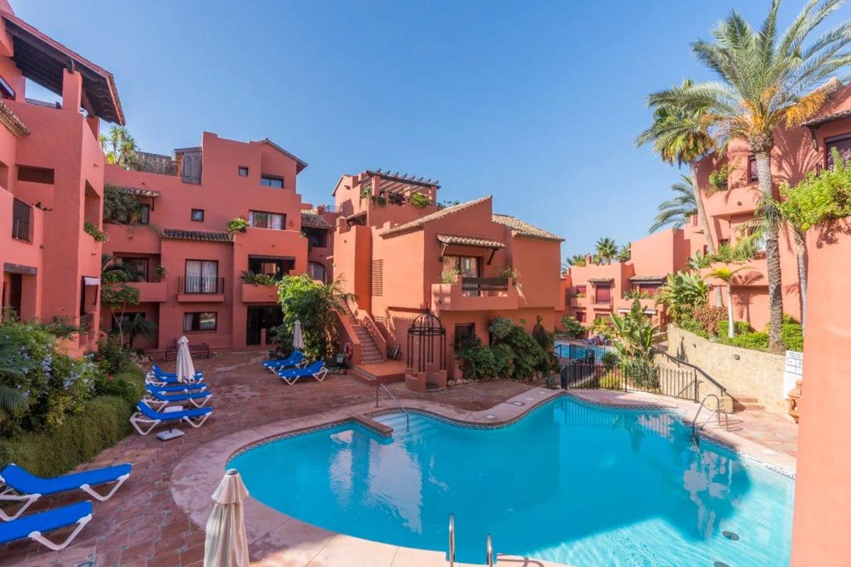 Venta de piso en Barrio Romana Playa, Marbella
photo 2