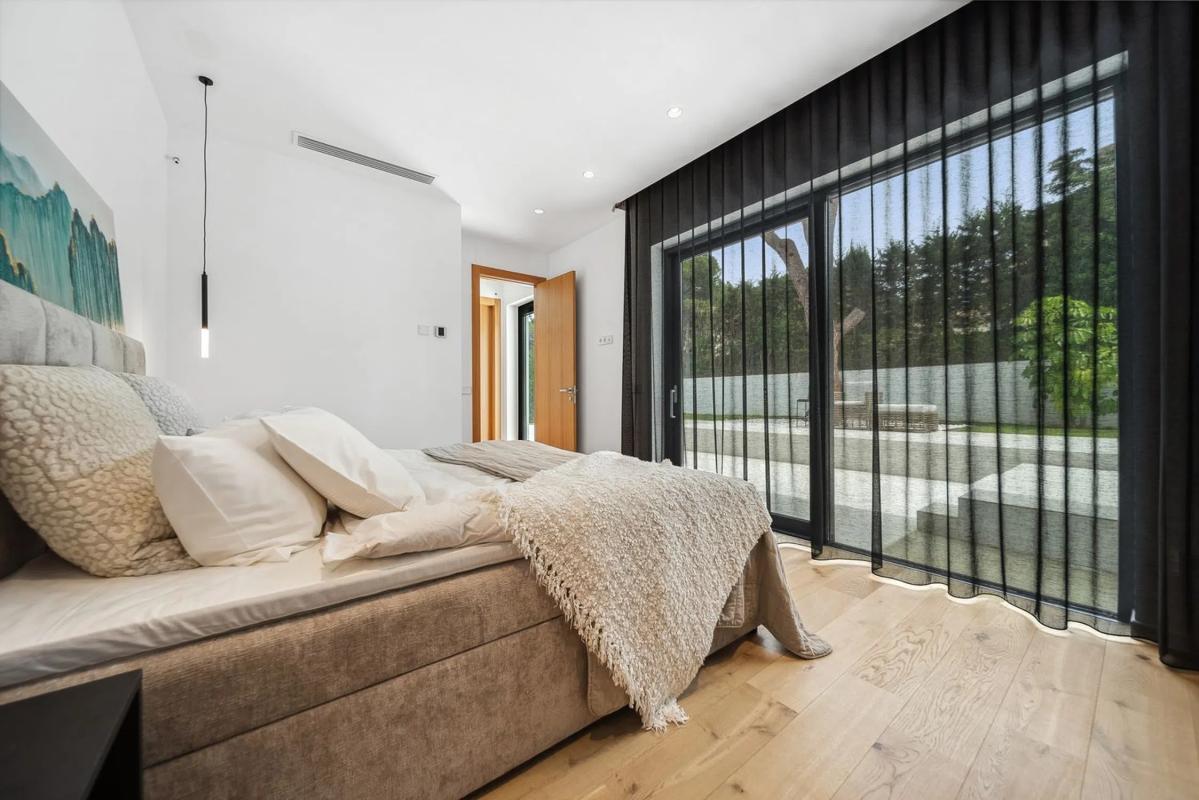 Продажа отдельного шале в  CL GIJON-UR MARBESA, Марбелла photo 2