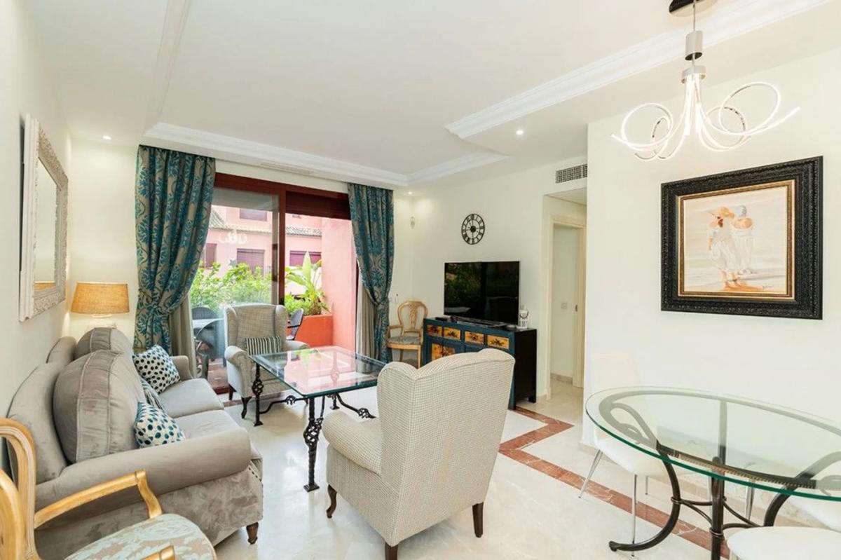 Venta de piso en Barrio Romana Playa, Marbella
photo 5