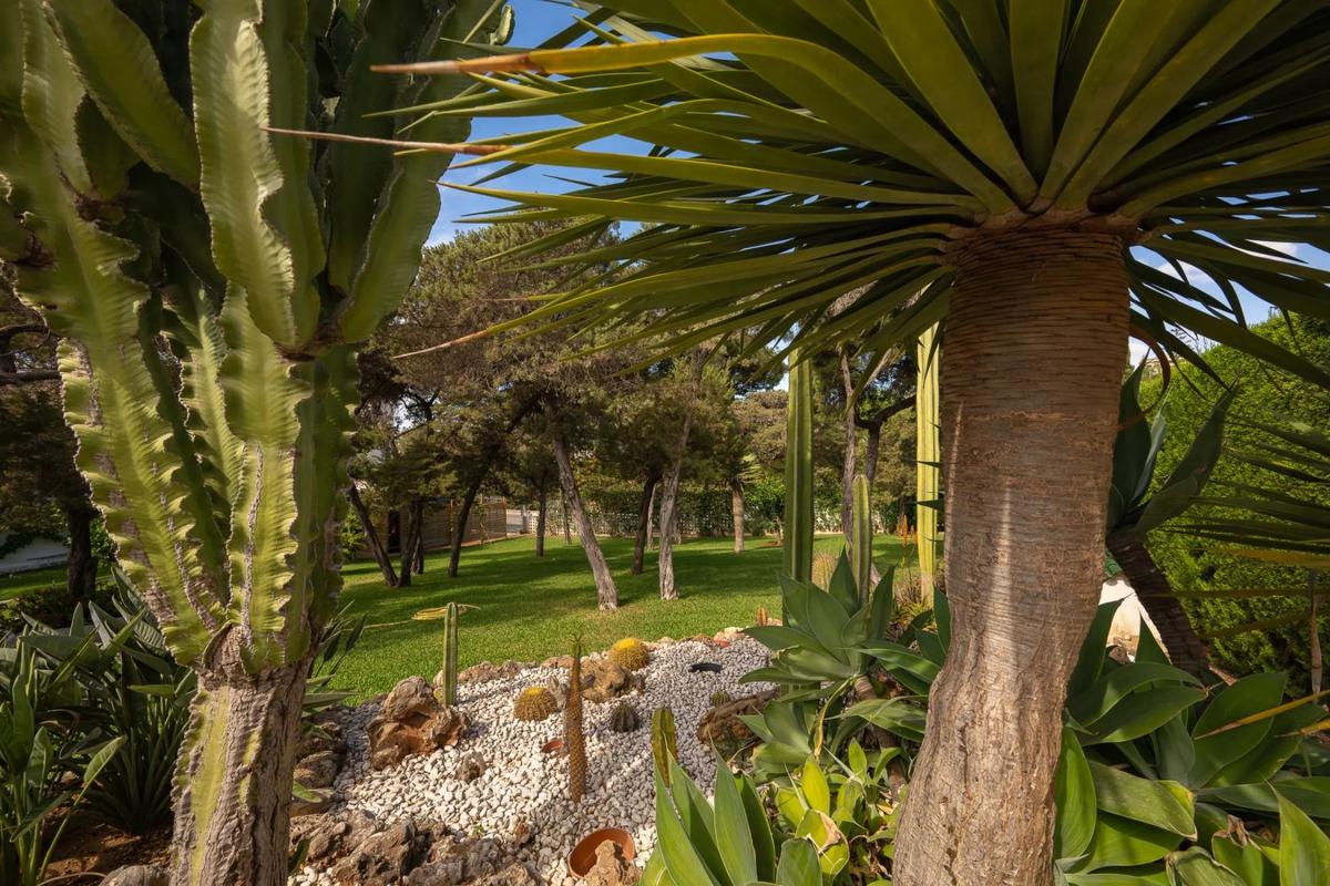 Sprzedaż niezależnego domku jednorodzinnego w CL EL ESCORIAL (URB MARBESA), 283, Marbella photo 1