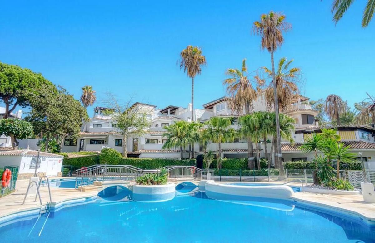 Venta de piso en Lugar Urbanizacion Real de Zaragoza, Marbella
photo 2