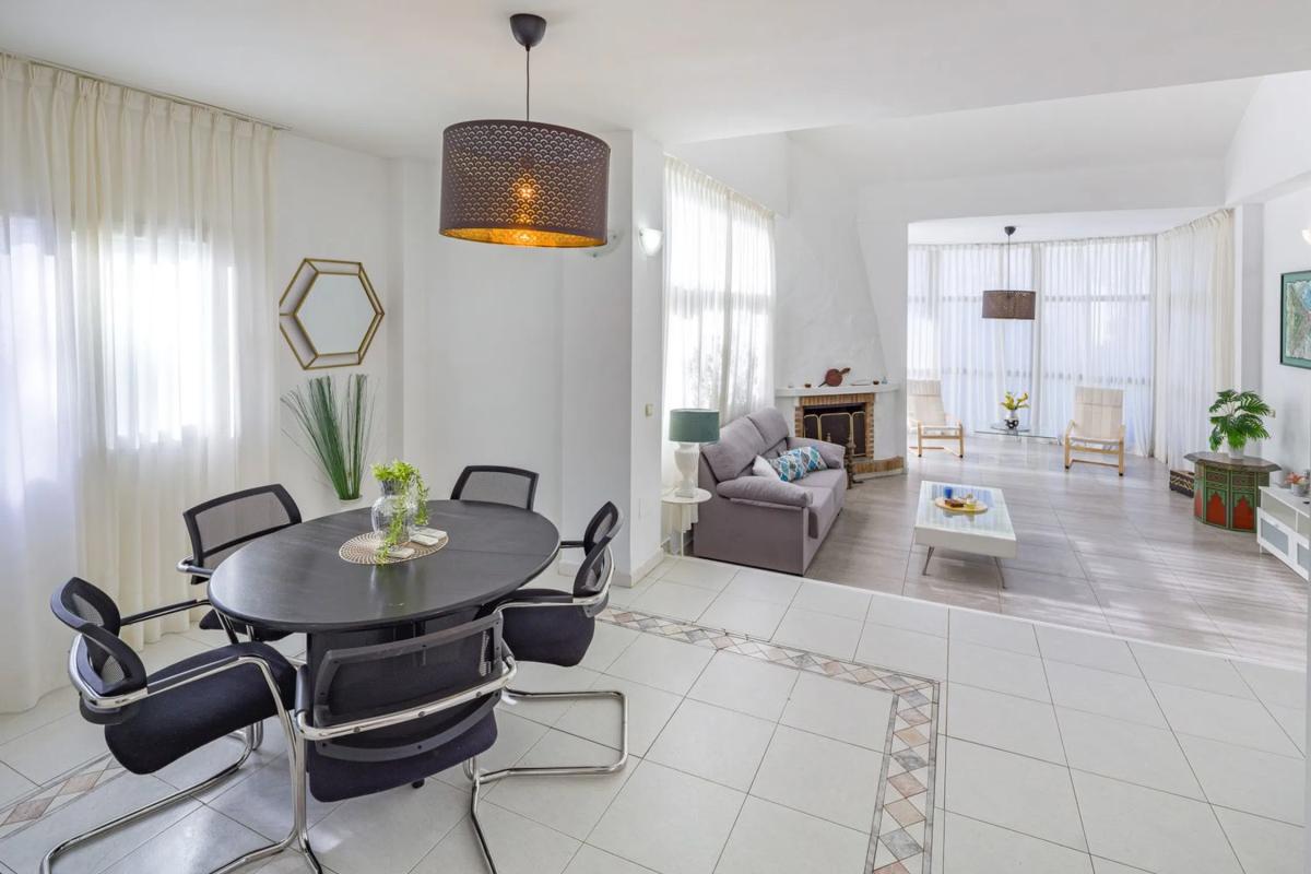 Продажа отдельного шале в  Barrio Reserva de Marbella, Марбелла photo 2