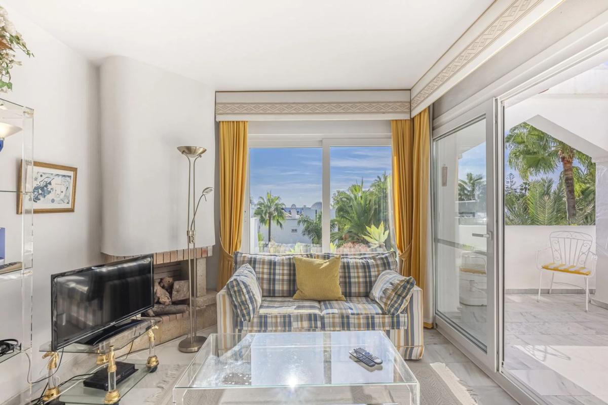 Venta de ático en Barrio Reserva de Marbella, Marbella photo 2