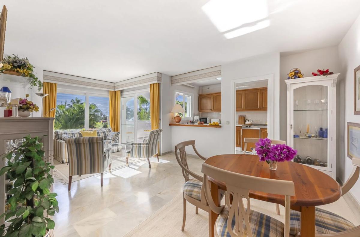 Venta de ático en Barrio Reserva de Marbella, Marbella photo 5