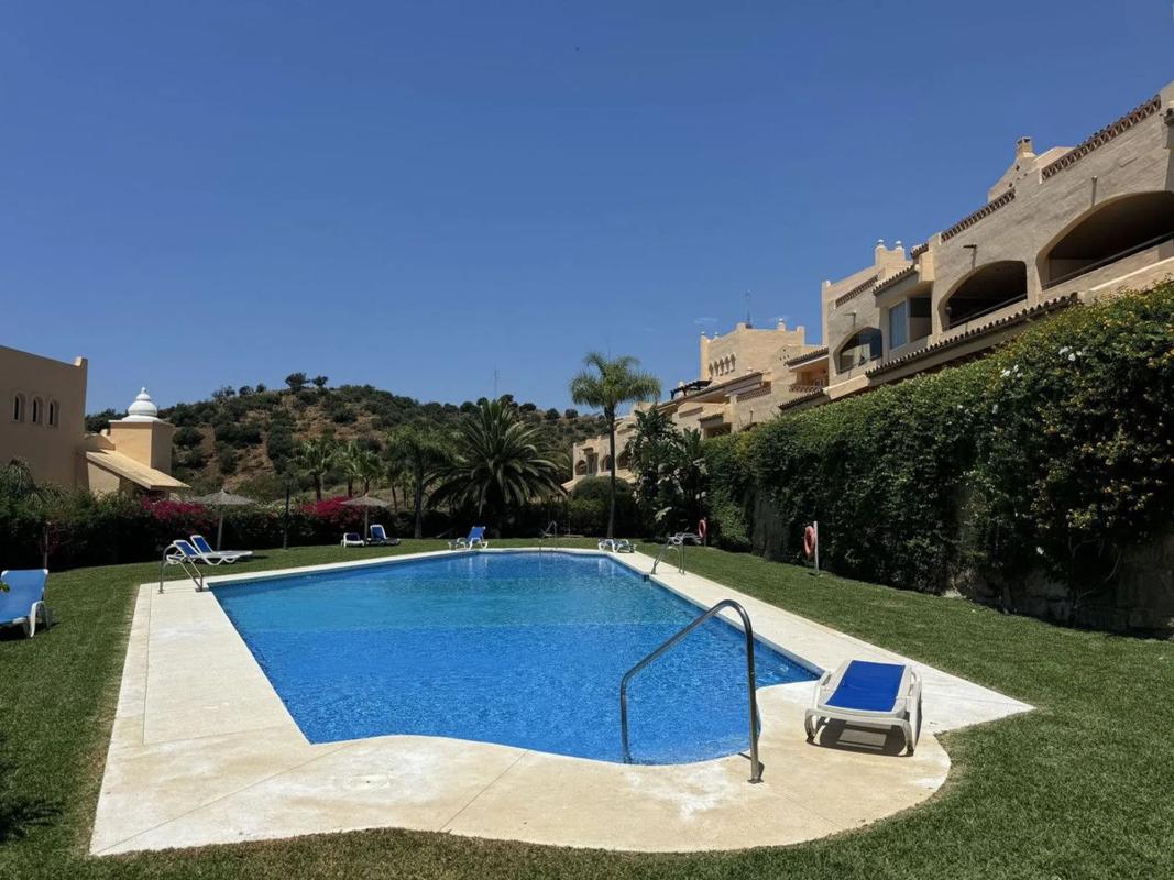 Venta de piso en Calle Hiedra, Marbella
photo 2