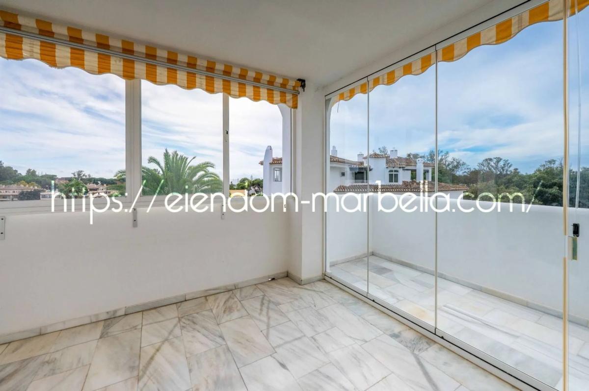Venta de piso en Calle Alcornoque, Marbella
photo 3