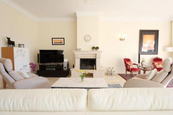 Chalet pareado en calle La Romana photo 2