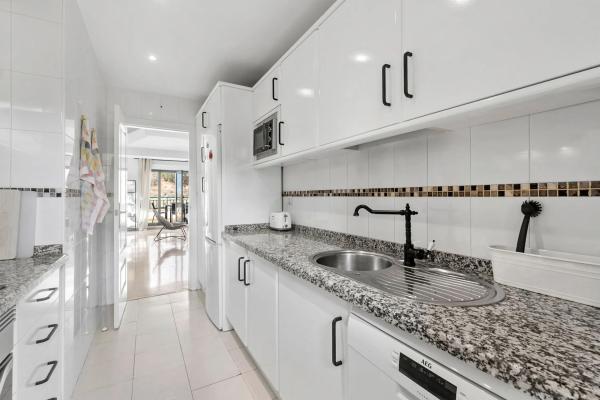 Chalet wolnostojący na sprzedaż w  Barrio Marbesa, Marbella photo 4