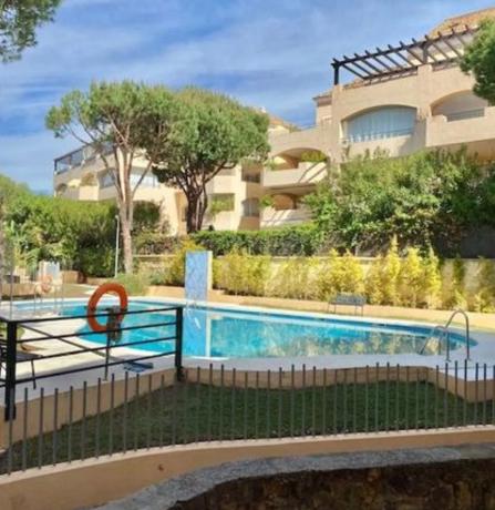 Квартира на продажу на  CL OCEANO UR RANCHO PARK, 6, Марбелла photo 3