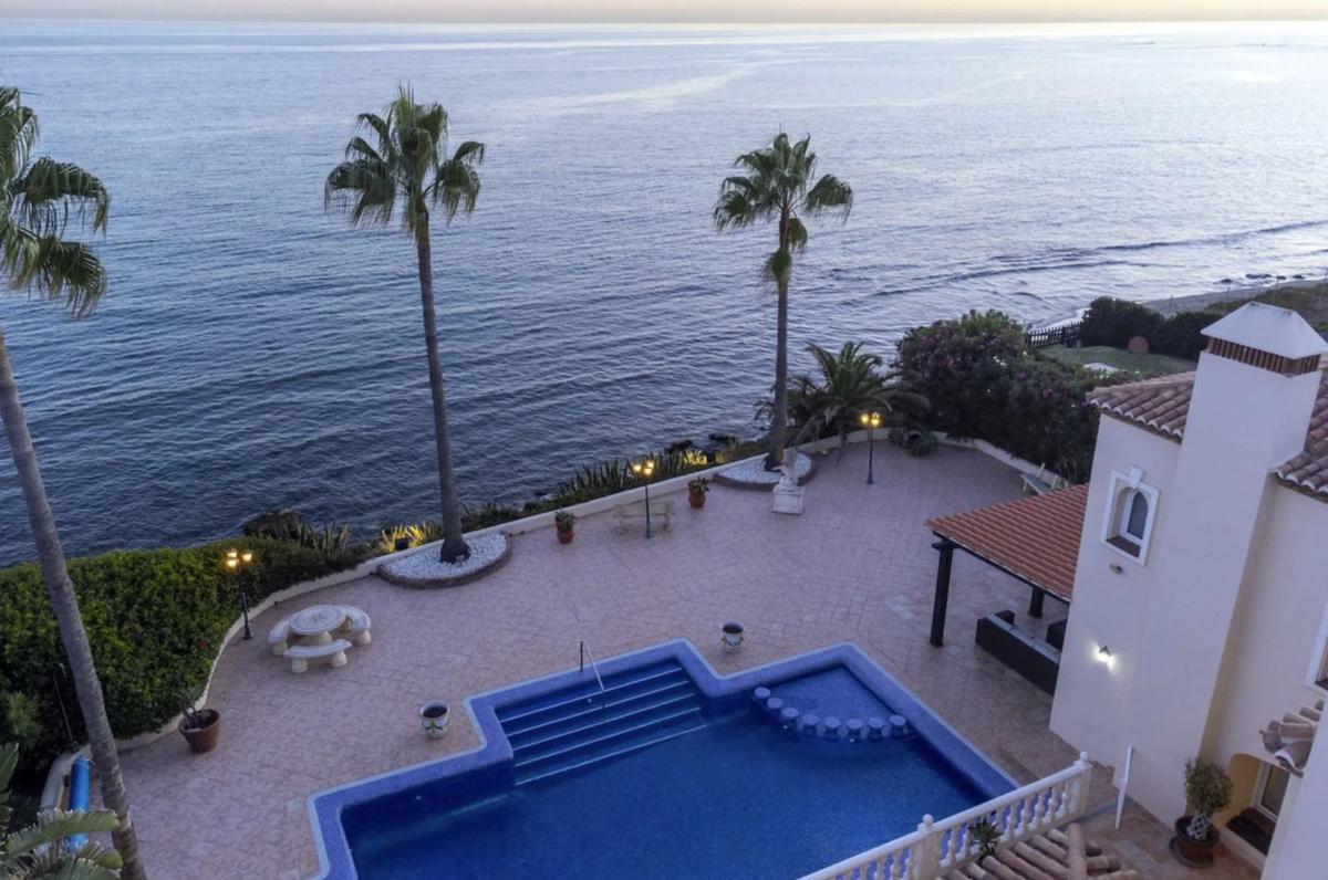 Sale of independent chalet in Barrio Marbesa, Marbella
photo 1