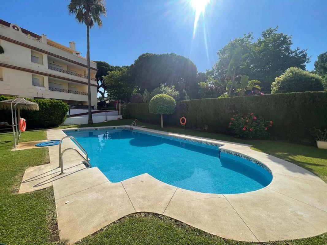 Sprzedaż mieszkania w Barrio Romana Playa, Marbella
 photo 2
