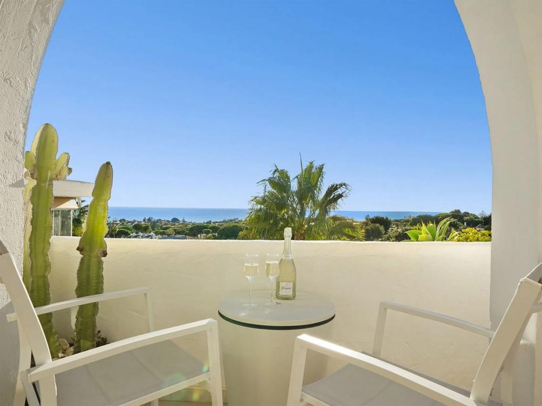 Duplex sale in Avenida Casarabonela s/n, Marbella photo 2