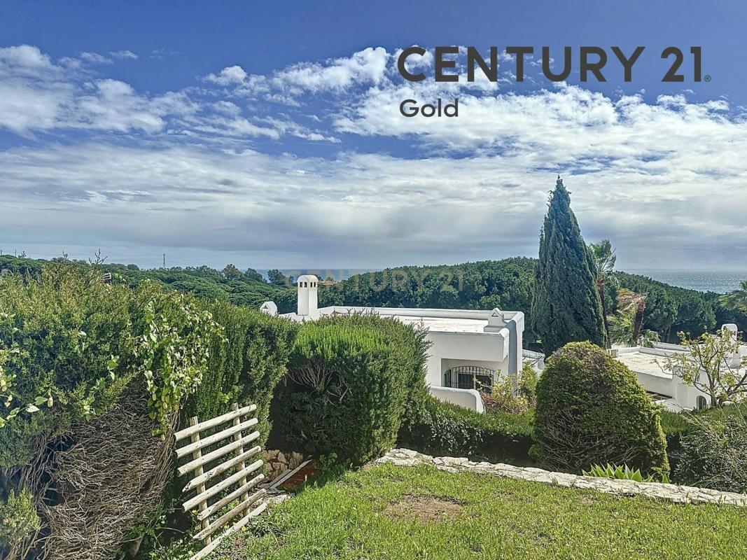 Venta de chalet adosado en  Avenida de los Acebos, 36 -70 , Marbella photo 5