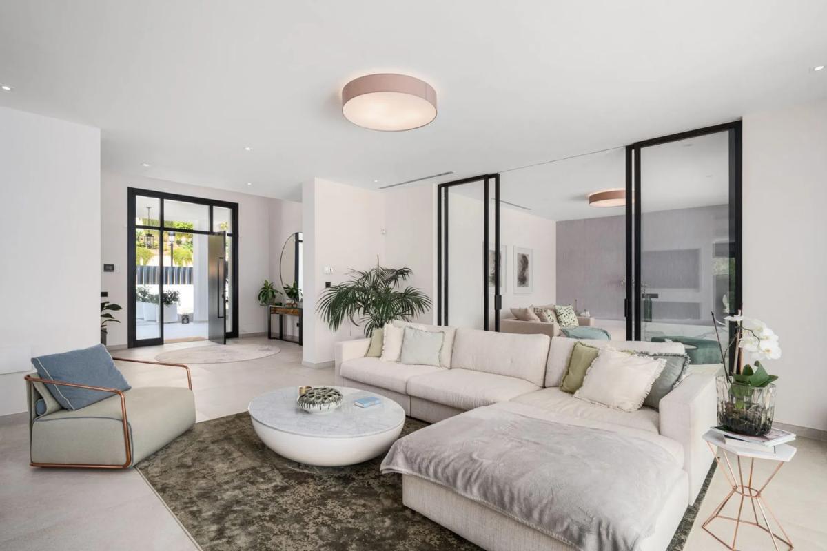 Sale of independent chalet in Paseo del golf, 4, Marbella
photo 4