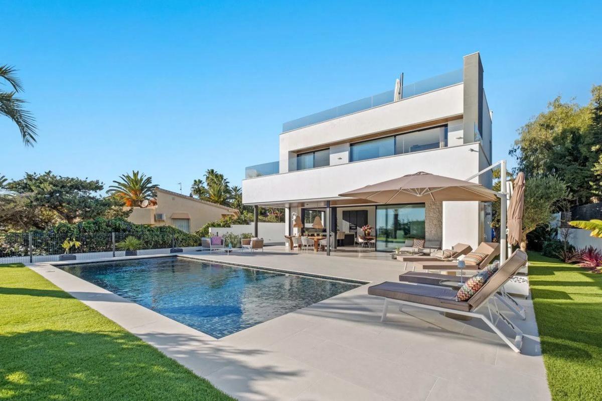 Sale of apartment in Avenida Navarra, 132, Marbella
photo 5