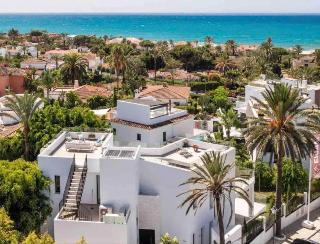 Sale of independent chalet in Barrio Marbesa, Marbella
photo 2