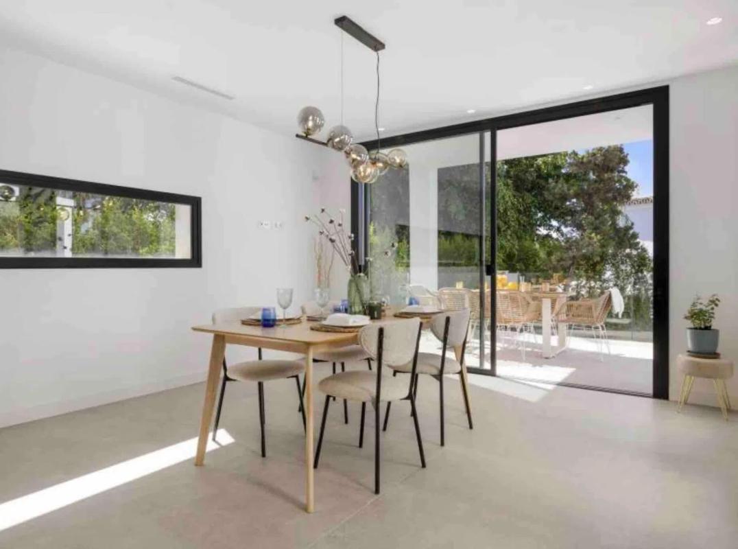 Sale of independent chalet in Barrio Marbesa, Marbella
photo 5