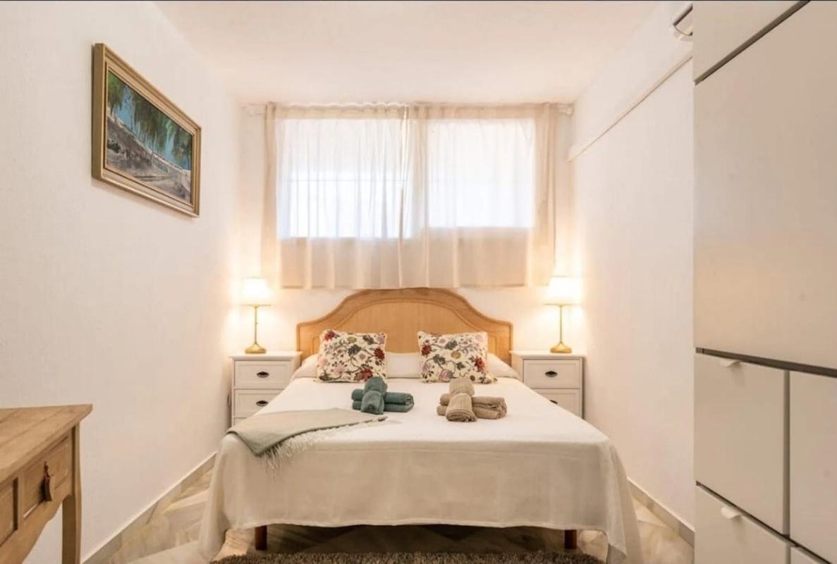 Sale of apartment in Puerto de Cabopino, Marbella
 photo 4
