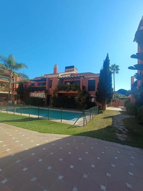 Sale of apartment in Calle de Las Golondrinas, 42 -32, Marbella
 photo 2