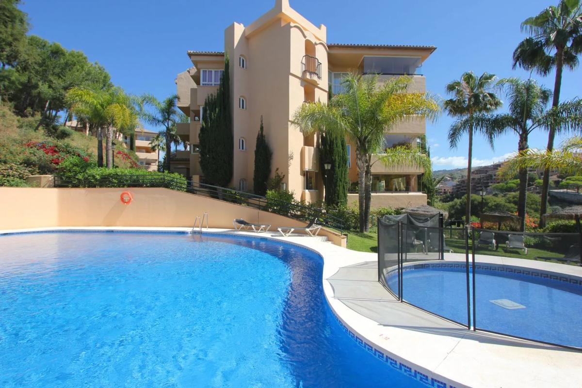 Venta de ático en PS GOLF (DEL) (STA M GOLF), 8, Marbella photo 2
