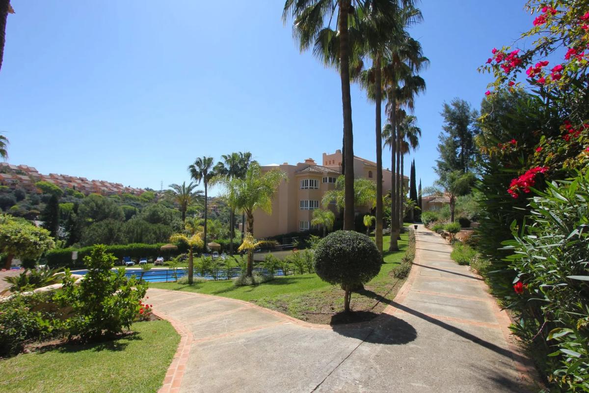 Venta de ático en PS GOLF (DEL) (STA M GOLF), 8, Marbella photo 3