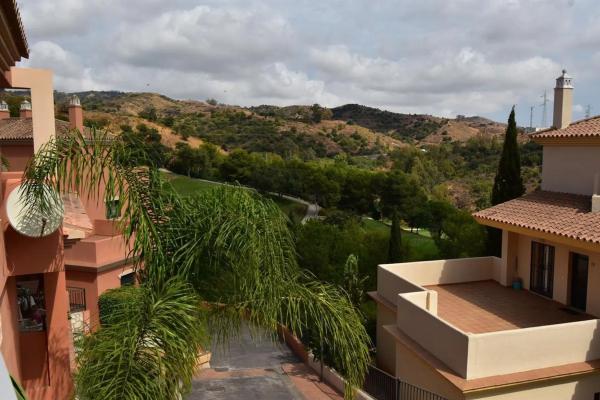 Piso en venta en Paseo del Golf, Marbella
thumbnail 2