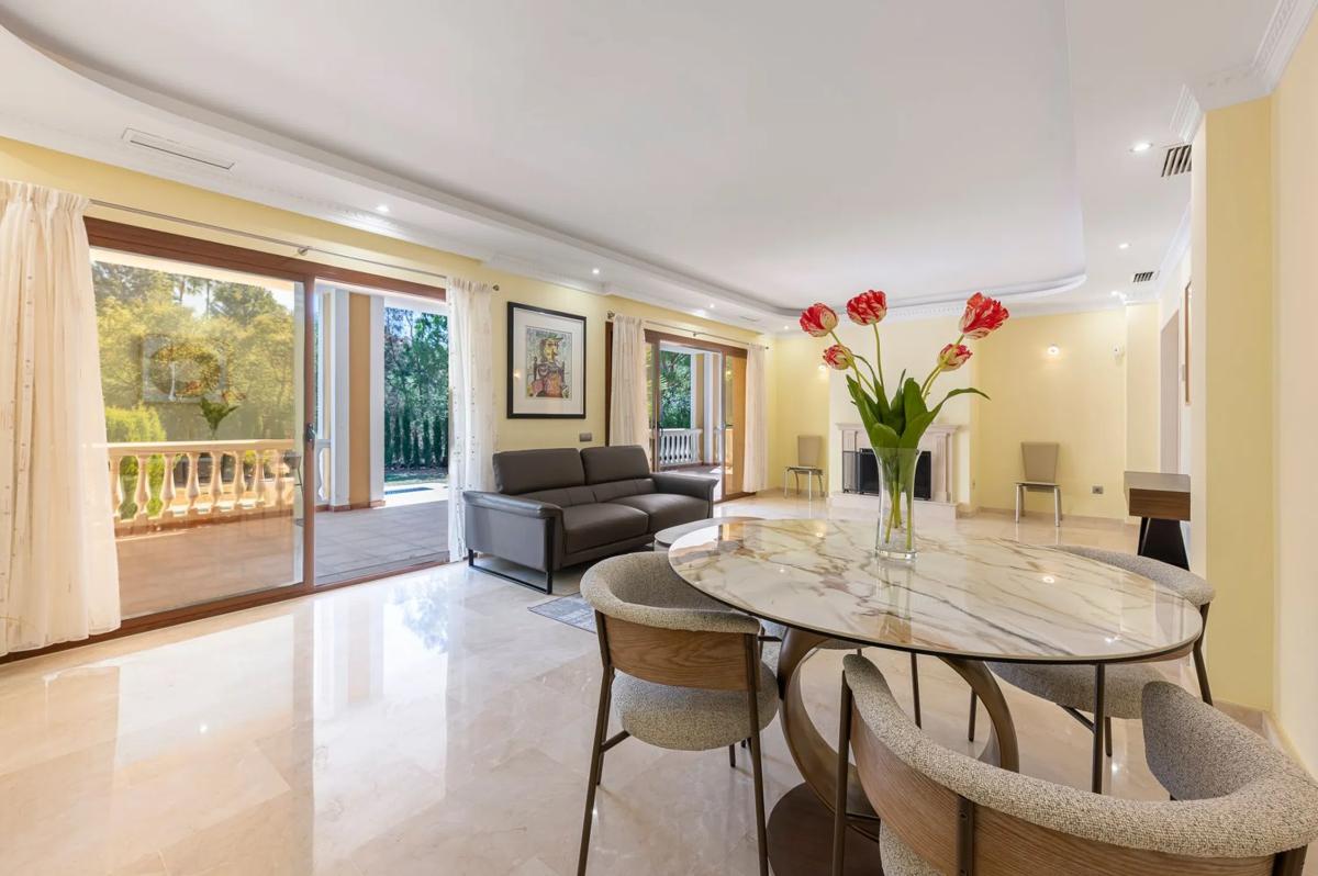 Продажа отдельного шале в AV 5-UR HACIENDA LAS CHAPAS, 289, Марбелла photo 3