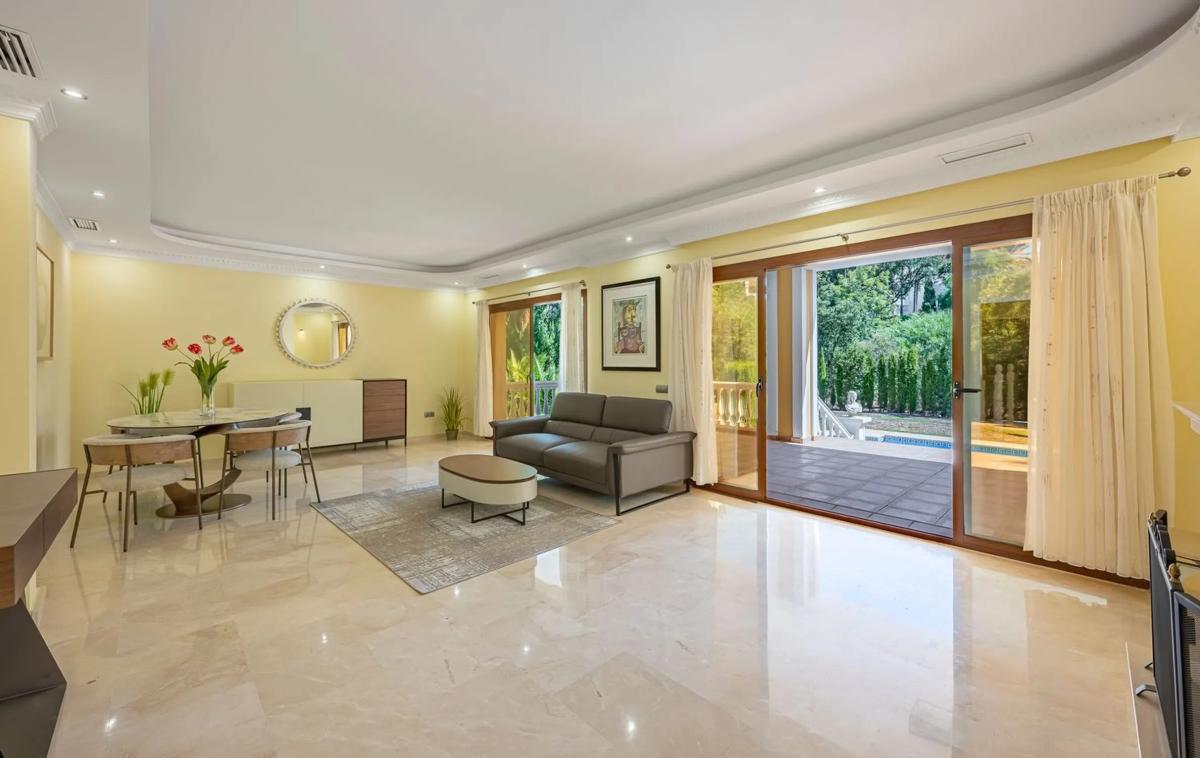 Продажа отдельного шале в AV 5-UR HACIENDA LAS CHAPAS, 289, Марбелла photo 4