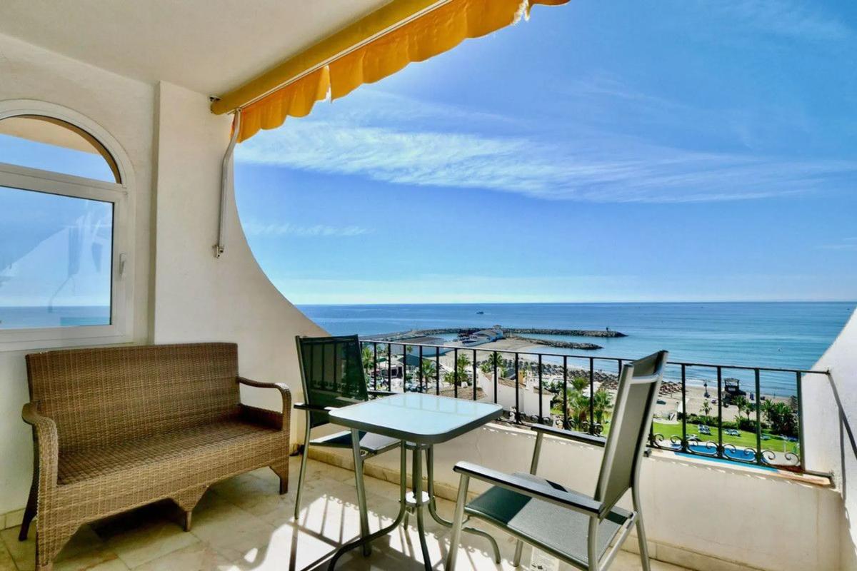 Sale of apartment in Puerto de Cabopino, Marbella
photo 5