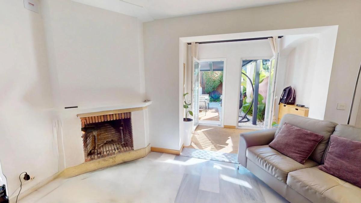 Venta de chalet adosado en  Barrio Santa María , Marbella photo 3