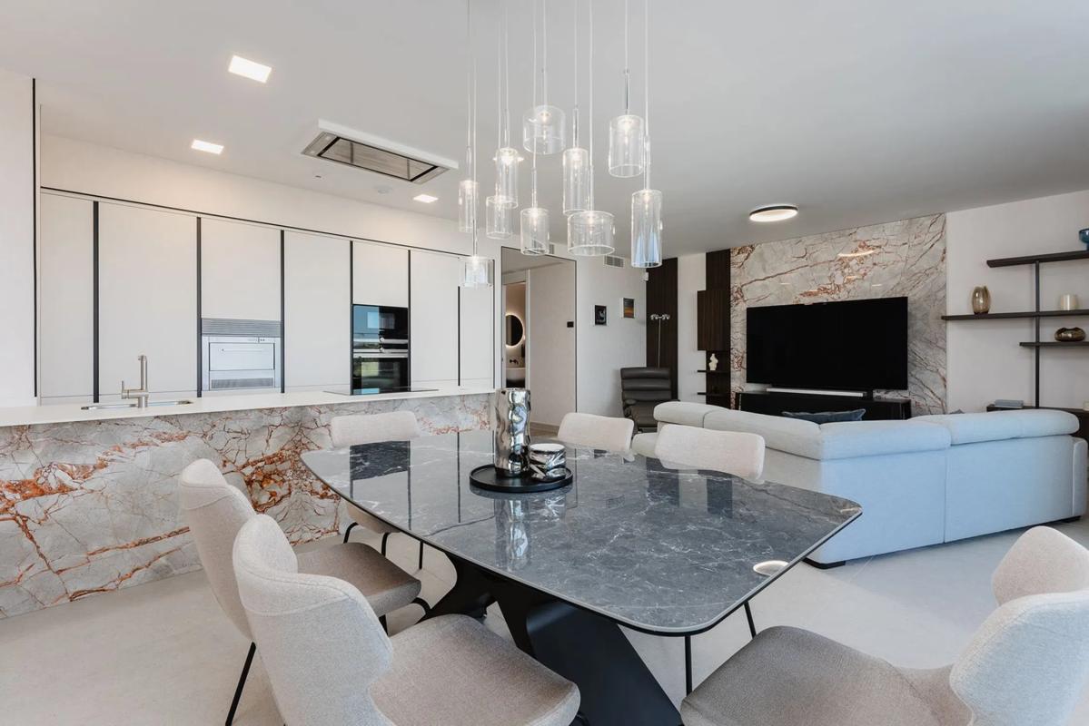 Venta de piso en Avenida de los Acebos s/n, Marbella
photo 1