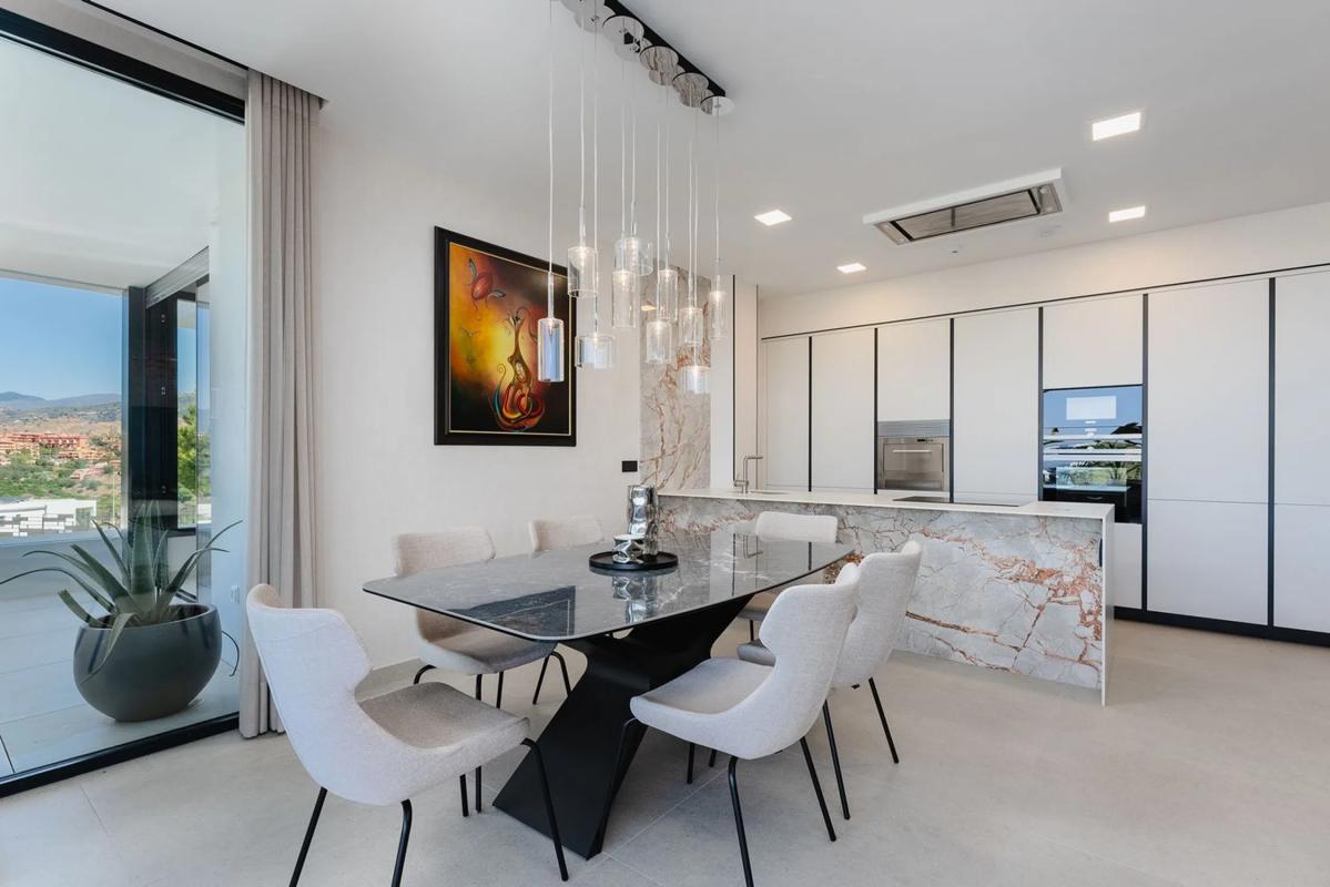Venta de piso en Avenida de los Acebos s/n, Marbella
photo 2