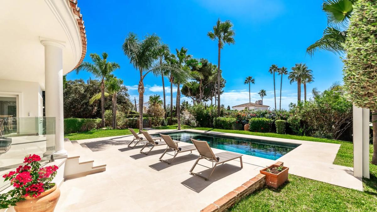 Venta de chalet independiente en PS MEJICO DE (U LAS CUMBRES), Marbella
photo 1
