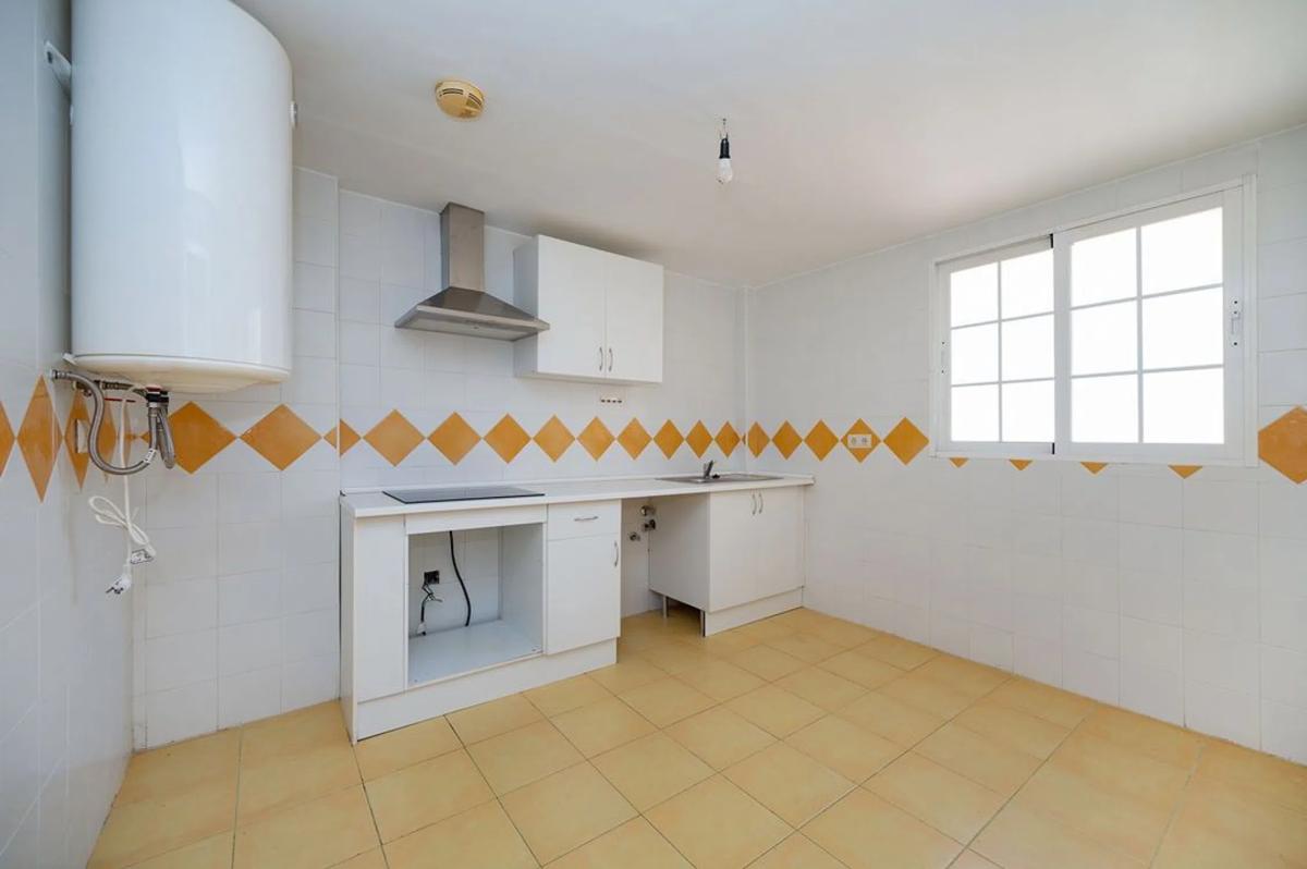 Venta de piso en Carril del Relojero, Marbella
photo 5