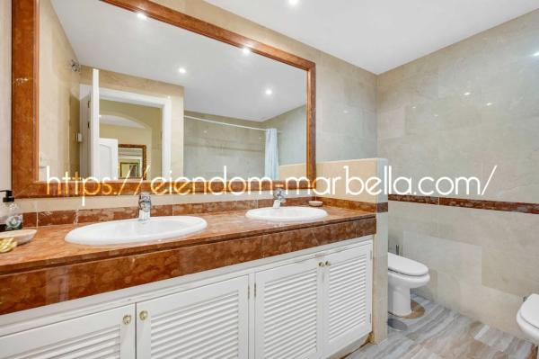 Piso en venta en Avenida de España, Marbella
 photo 4