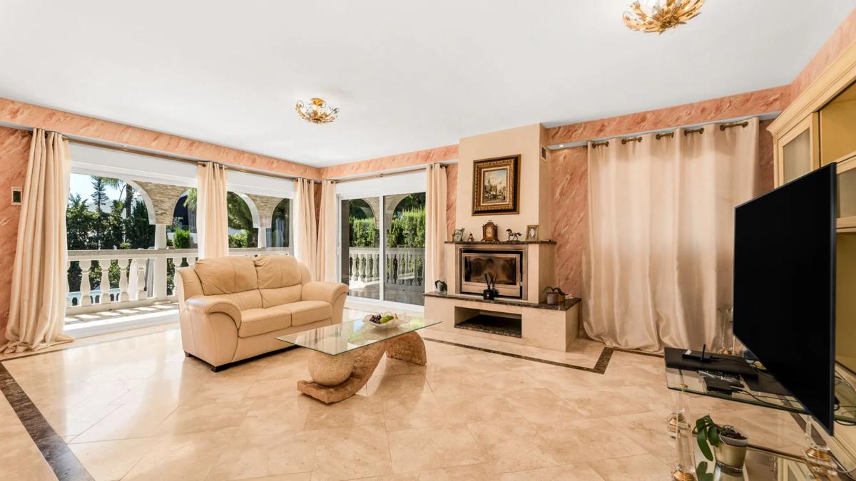 Продажа отдельного шале в Calle de la Gaviota, Марбелла photo 1