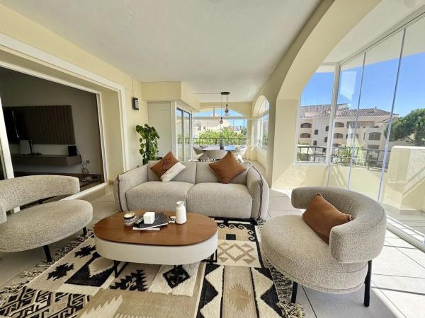 Apartment for sale in Calle Tritòn, 3, Marbella photo 1