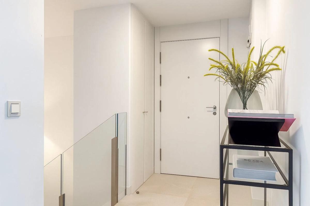Venta de duplex en Calle la Romana, Marbella photo 2