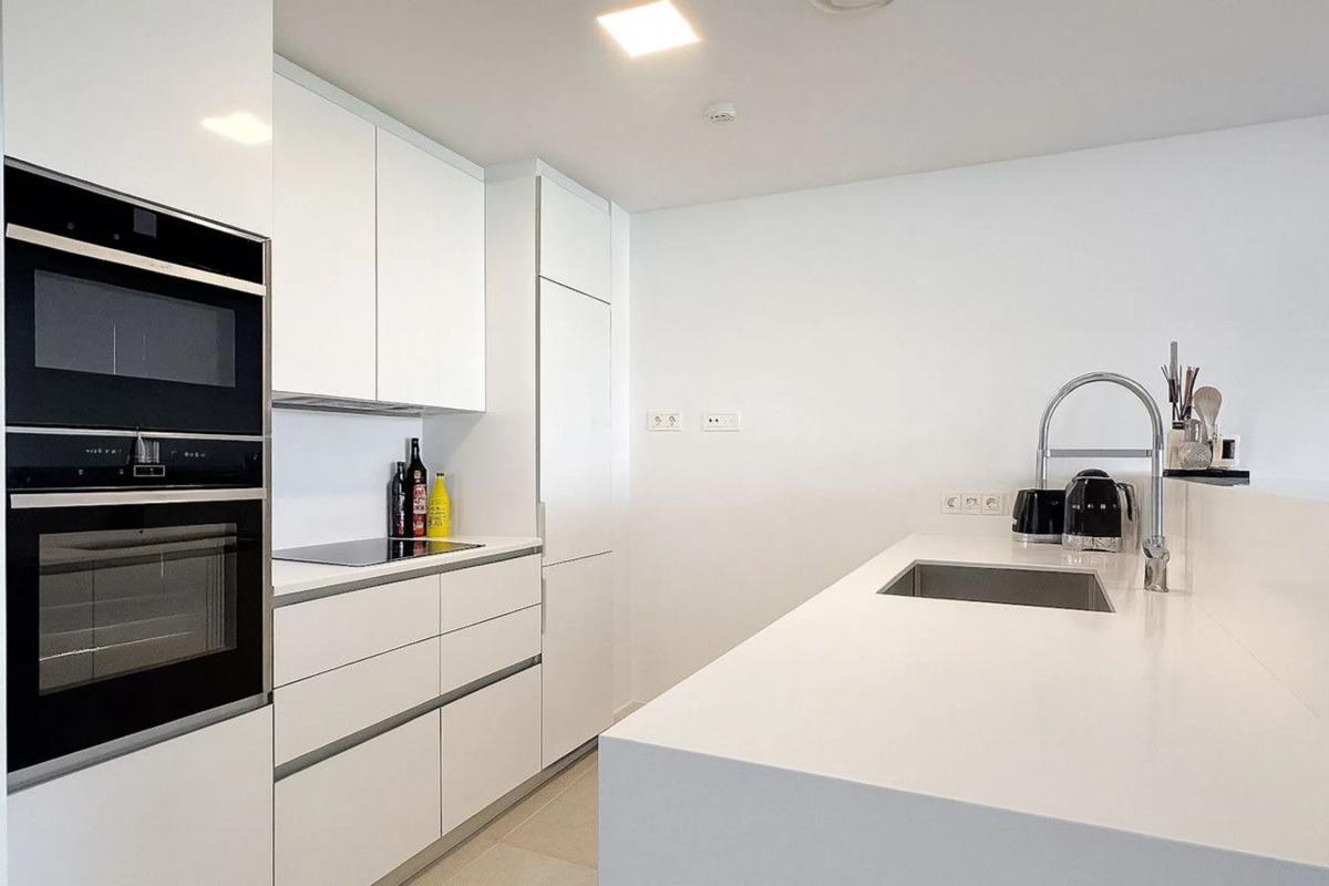 Venta de duplex en Calle la Romana, Marbella photo 4