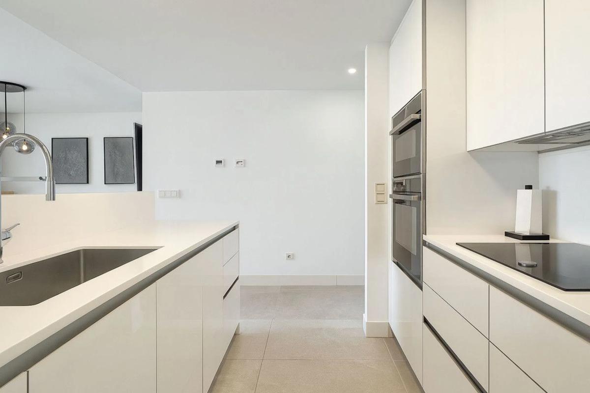 Venta de duplex en Calle la Romana, Marbella photo 5