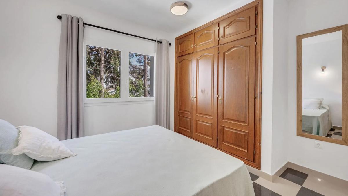 Sale of independent chalet in Calle de los Cipreses, Marbella
 photo 3