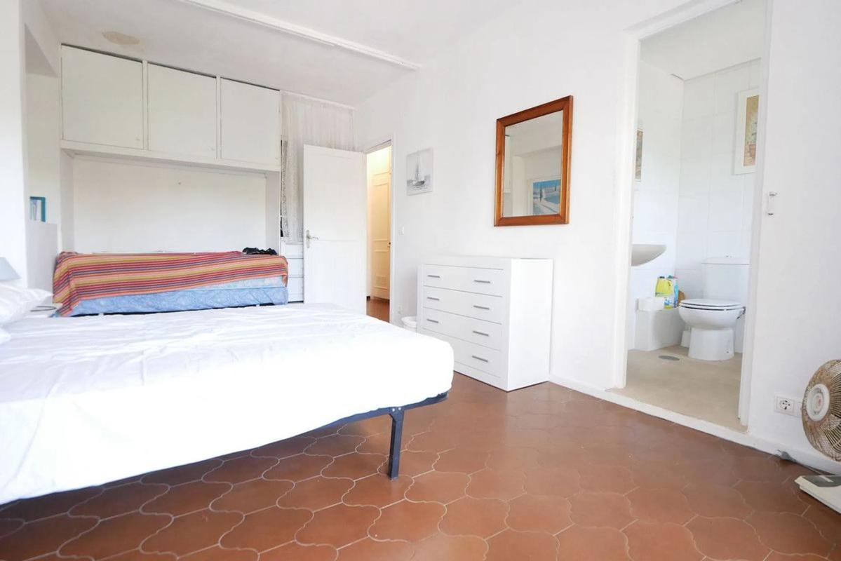 Venta de piso en Puerto de Cabopino, Marbella
photo 5