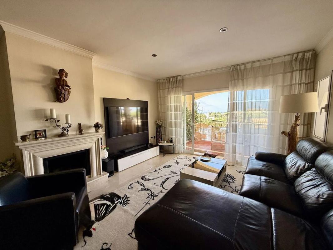 Sale of apartment in Paseo de Francia, Marbella
photo 2