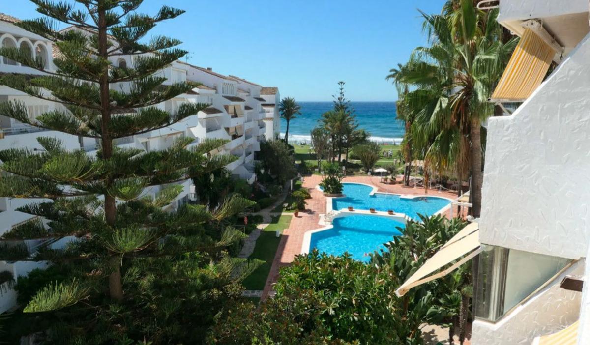 Venta de piso en Calle Tenerife, Marbella
photo 1