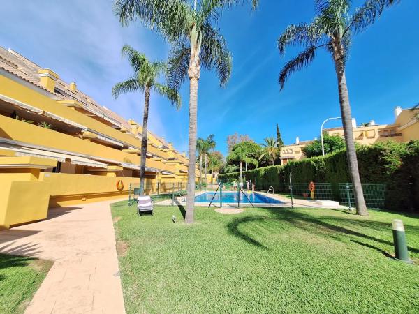 Duplex for sale on Urb marbella park beach s/n, Marbella photo 1