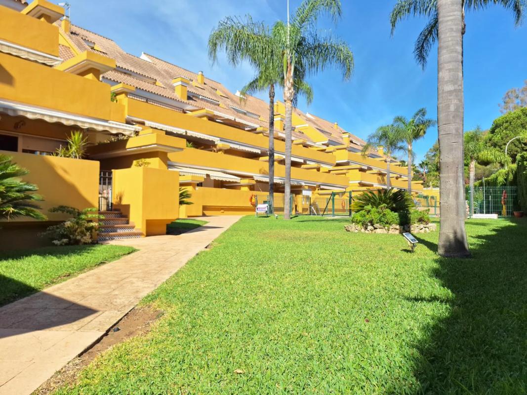 Venta de duplex en Urb marbella park beach s/n, Marbella photo 3