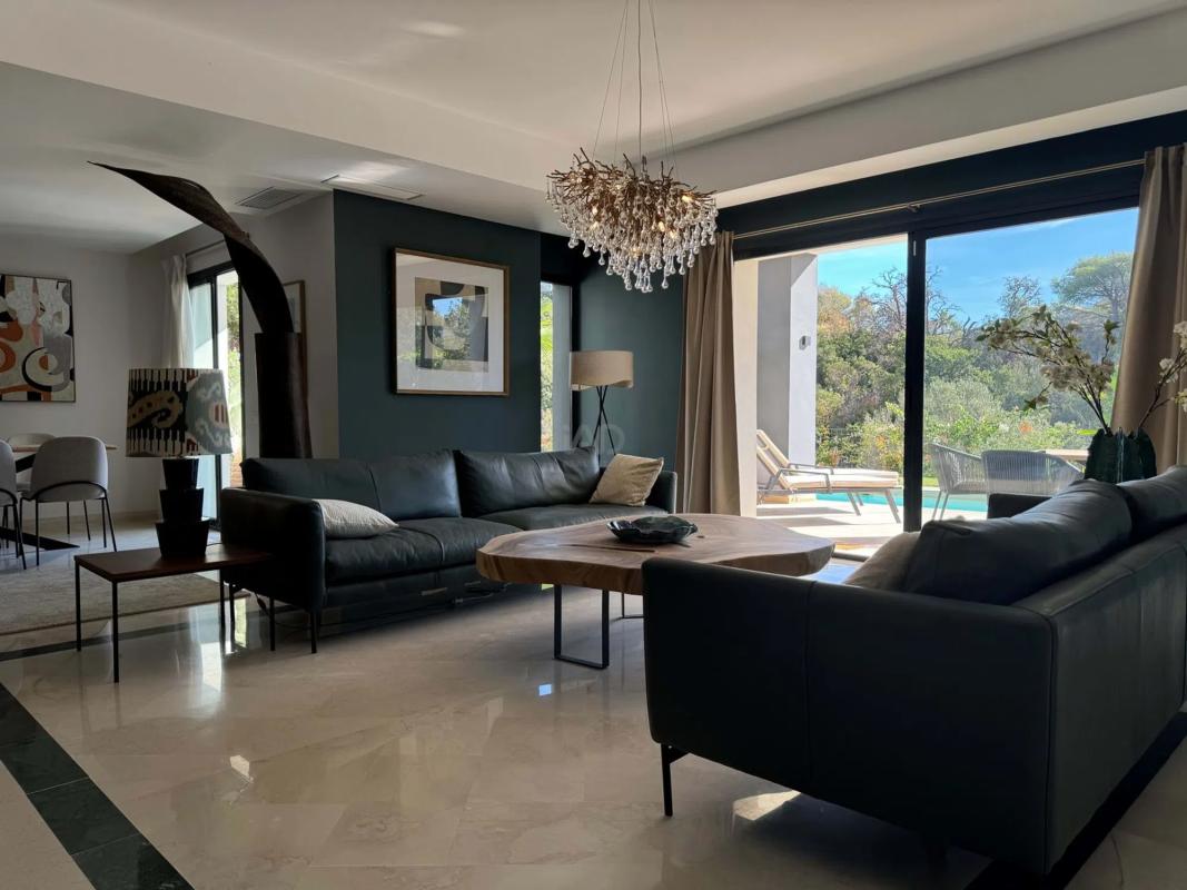 Sale of independent chalet in Barrio Santa María, Marbella
 photo 3